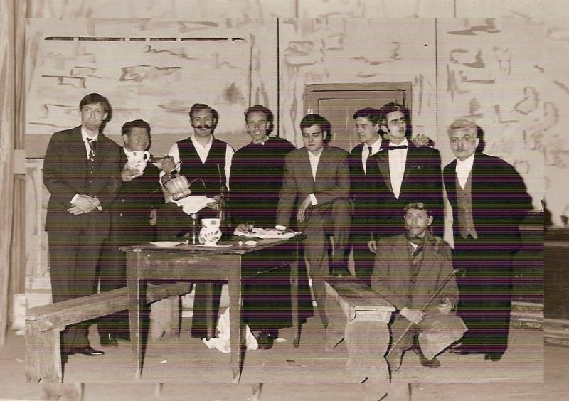 1964, Tirano, Cinema Teatro Mignon, la prima esperienza teatrale.